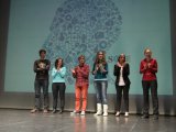 Els 6 participants del concurs, a l'escenari del Teatre Bartrina.