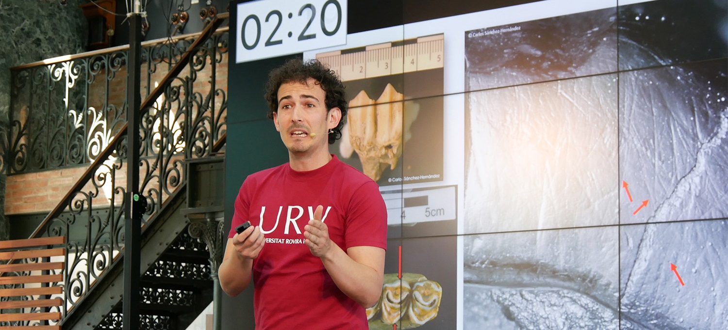 |Alt imatge central|